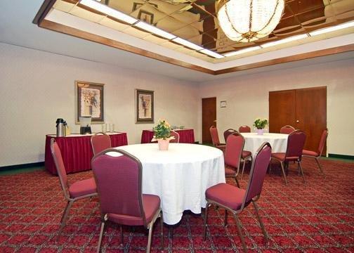 Days Inn & Suites By Wyndham Hickory Exteriér fotografie